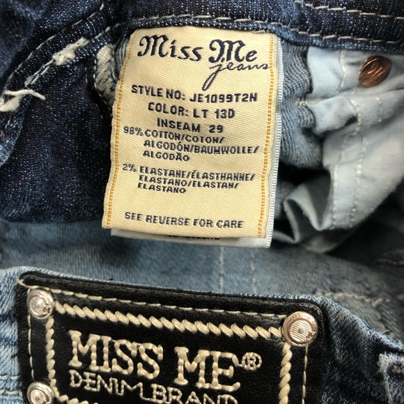 Miss Me Jeans Straight leg Medium wash denim Size 28 Short with stretch - Picture 7 of 15